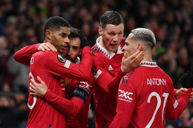 《甜咸之间》发布角色剧照 电影《甜咸之间》正在热映！