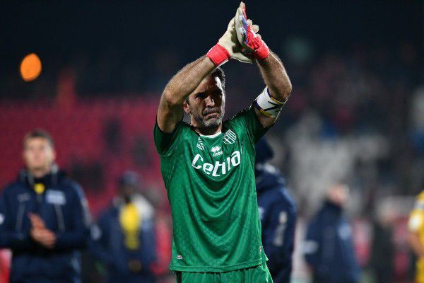 双乳被一左一右吃着动态图